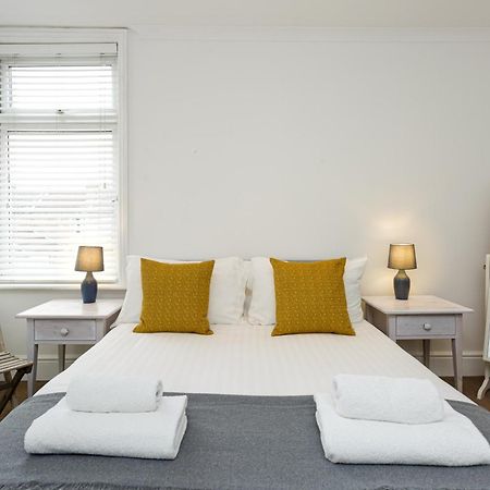 Percy Terrace - Charming 2 Bedroom Town House Portsmouth Buitenkant foto